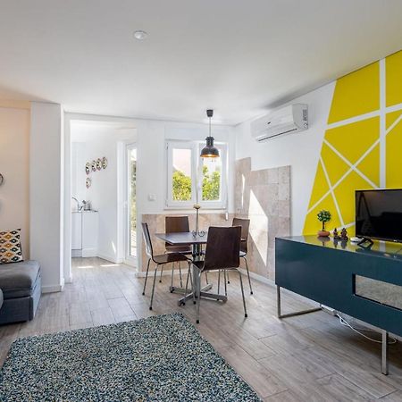 Designer Flats In Lapa By Lovelystay Lissabon Exterior foto