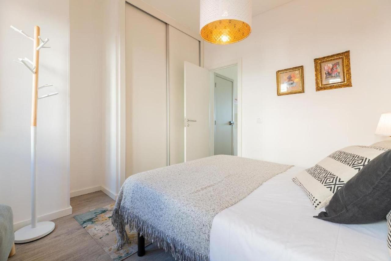 Designer Flats In Lapa By Lovelystay Lissabon Exterior foto