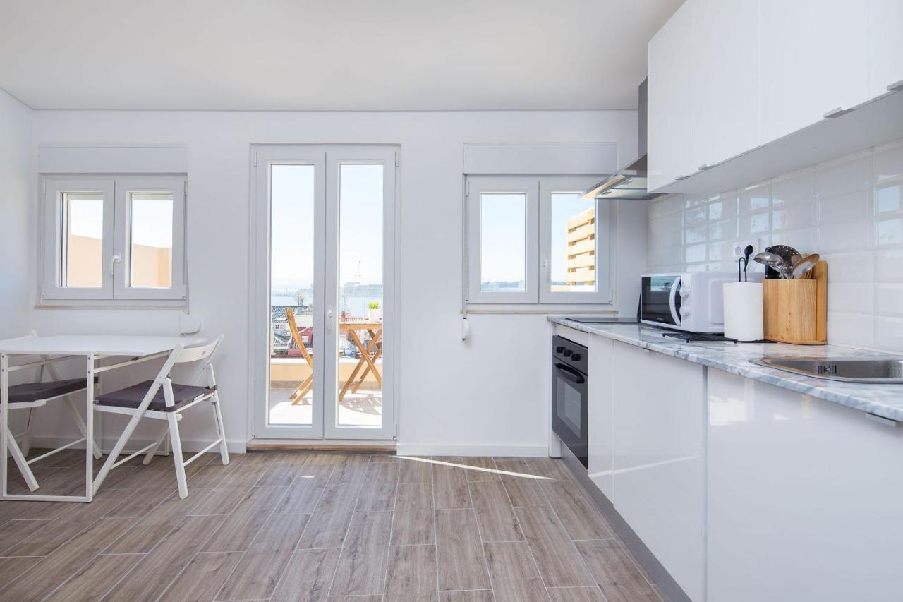 Designer Flats In Lapa By Lovelystay Lissabon Exterior foto
