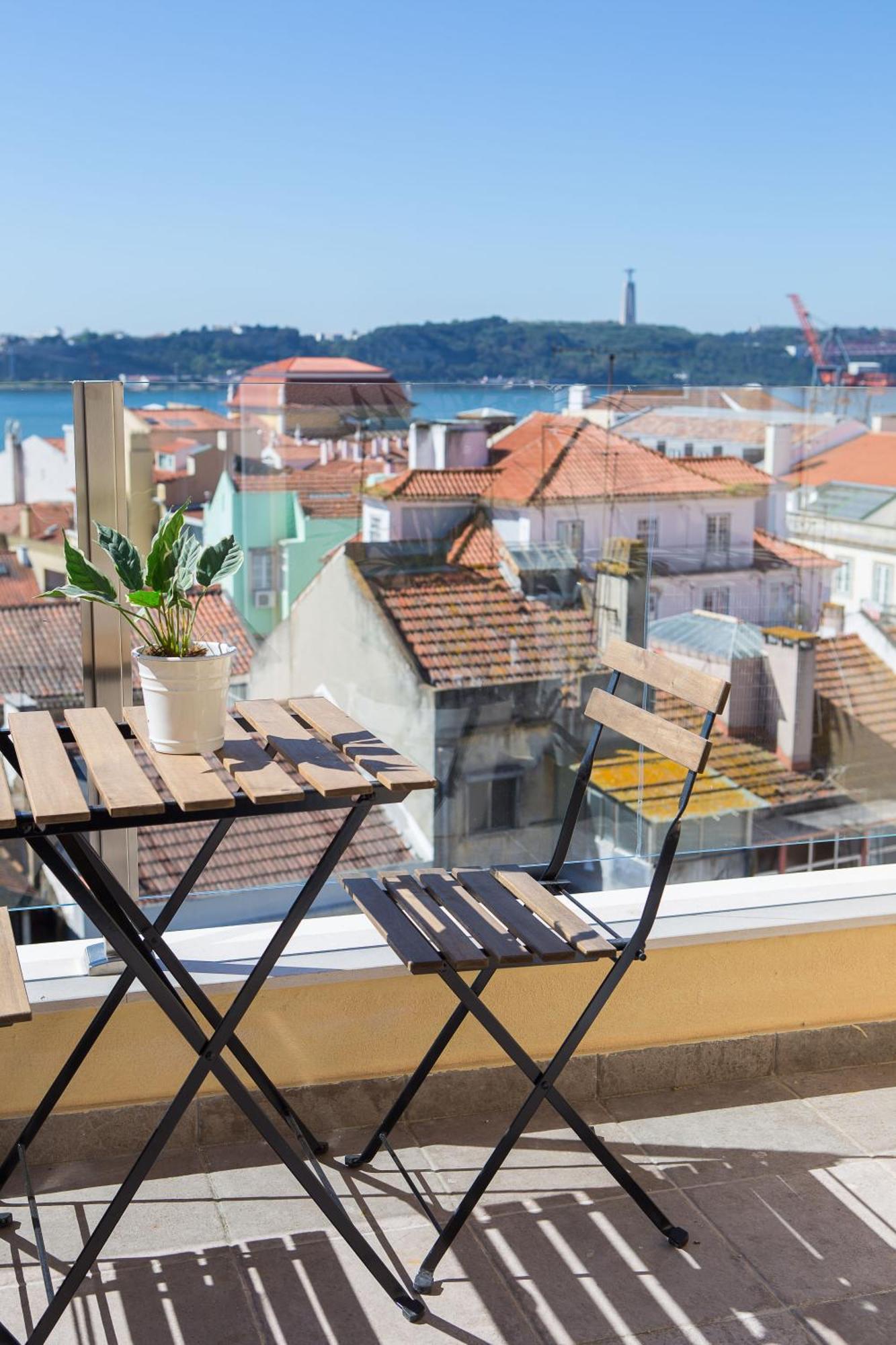 Designer Flats In Lapa By Lovelystay Lissabon Exterior foto